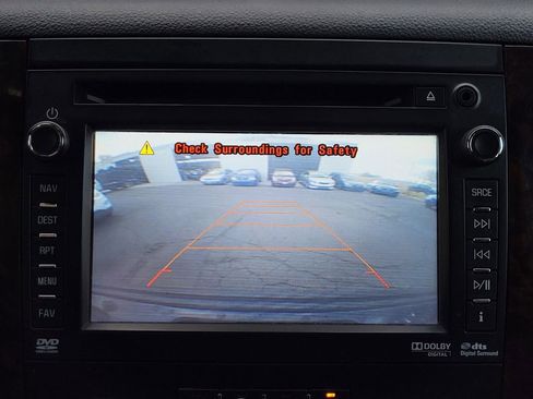 Used 2014 GMC Yukon Denali image 31