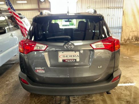 Used 2013 Toyota RAV4 LE AWD/4WD image 4
