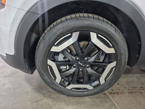 Used 2025 Kia Telluride S AWD/4WD image 31
