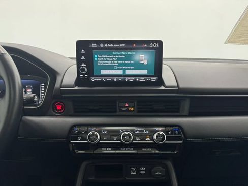 Used 2023 Honda Pilot Elite image 4