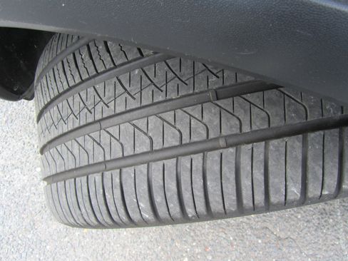 Used 2016 Porsche Cayenne S w/ Premium Plus Package image 28