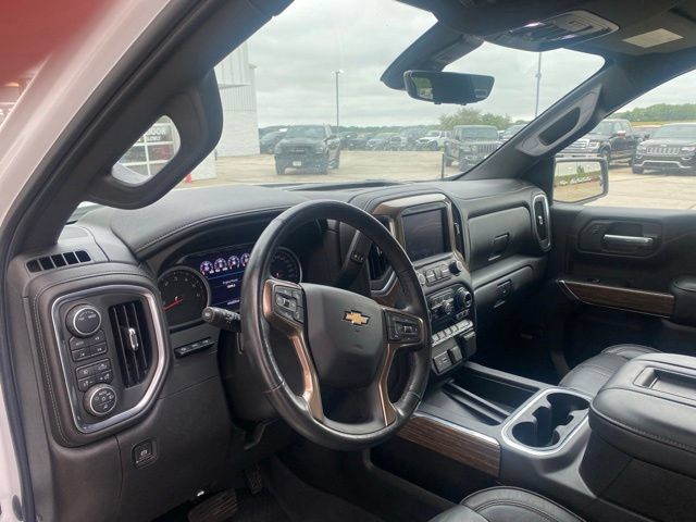 Used 2021 Chevrolet Silverado 1500 High Country w/ Technology Package AWD/4WD image 10