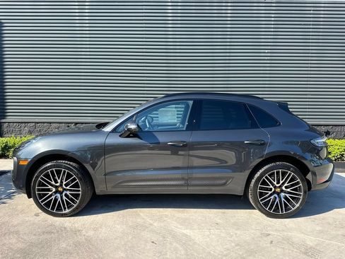 Certified 2026 Porsche Macan AWD/4WD image 2