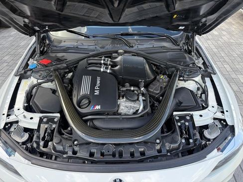 Used 2020 BMW M4 CS w/ Executive Package image 45