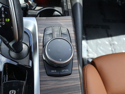 Used 2023 BMW 530i w/ Convenience Package RWD image 53