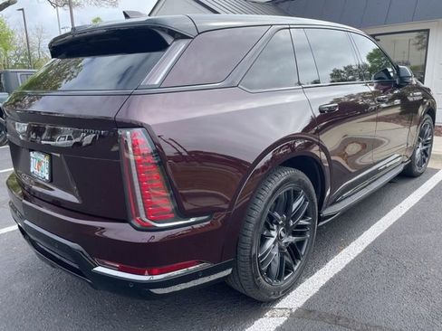 Used 2025 Cadillac Escalade IQ Sport 2 w/ LPO, ONYX Package image 5