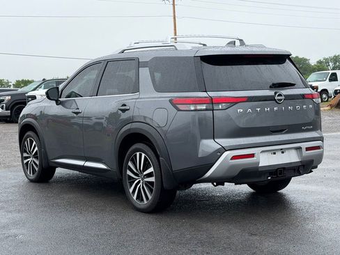 Used 2025 Nissan Pathfinder Platinum w/ Cargo Package FWD image 7