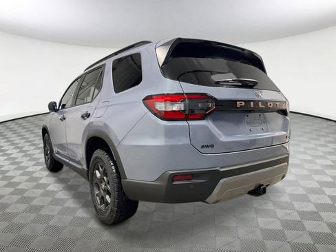 New 2026 Honda Pilot TrailSport image 4