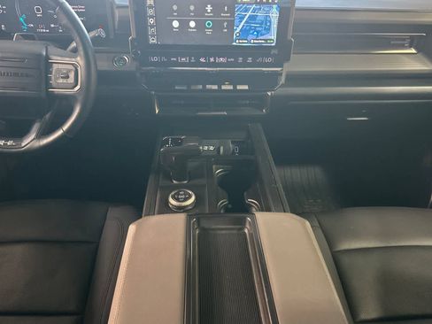 Used 2024 GMC Hummer EV 3X image 4