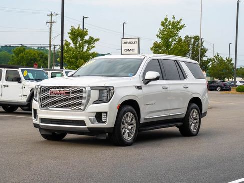 Used 2021 GMC Yukon Denali AWD/4WD image 3
