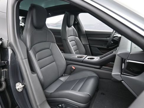 New 2026 Porsche Taycan 4S AWD/4WD image 31