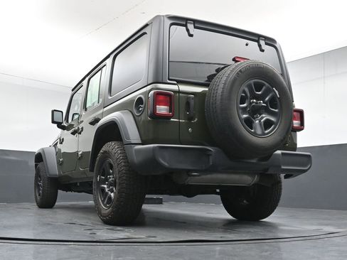 Used 2023 Jeep Wrangler Unlimited Sport AWD/4WD image 33