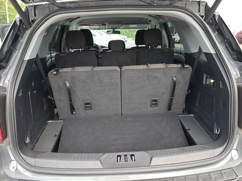 Certified 2023 Ford Explorer XLT RWD image 34