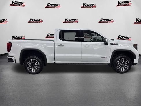 Used 2024 GMC Sierra 1500 AT4 w/ Technology Package AWD/4WD image 4