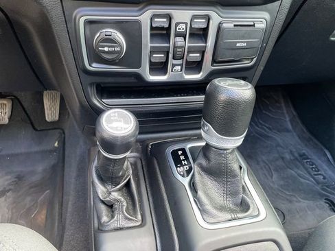 Used 2020 Jeep Wrangler Unlimited Sport S image 33