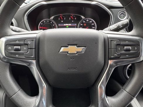 Used 2025 Chevrolet Blazer LT image 7