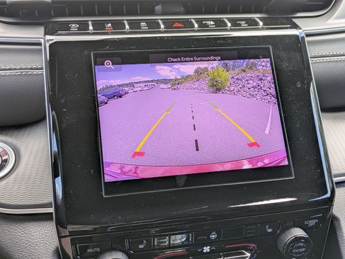 New 2025 Jeep Grand Cherokee Laredo X w/ Luxury Tech Group I image 19