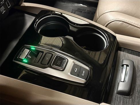 Used 2019 Honda Pilot Touring image 19