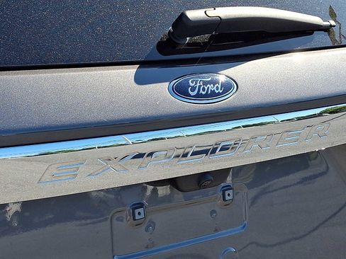 Certified 2023 Ford Explorer XLT w/ Equipment Group 202A AWD/4WD image 30