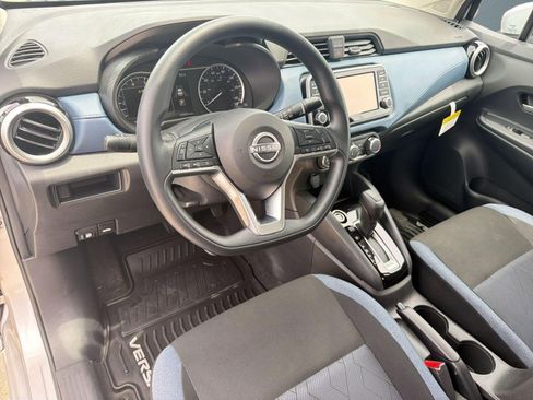 Certified 2025 Nissan Versa SV w/ Trunk Package FWD image 4
