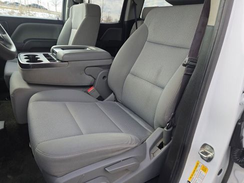 Used 2017 Chevrolet Silverado 1500 Custom w/ Custom Convenience Package image 23