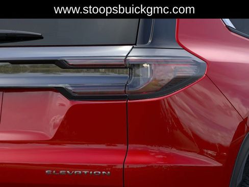 New 2026 GMC Acadia Elevation image 12