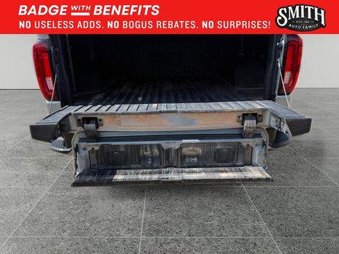Used 2023 GMC Sierra 1500 AT4 w/ AT4 Premium Package AWD/4WD image 9