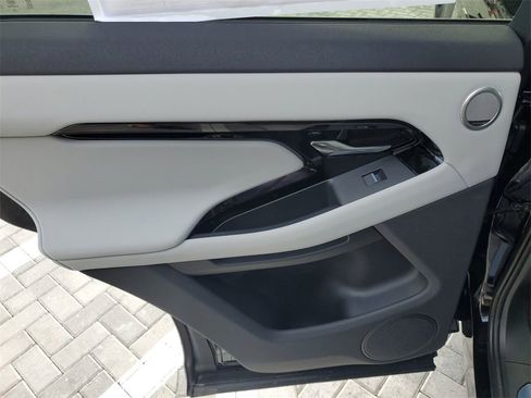 New 2026 Land Rover Range Rover Evoque Dynamic SE image 22