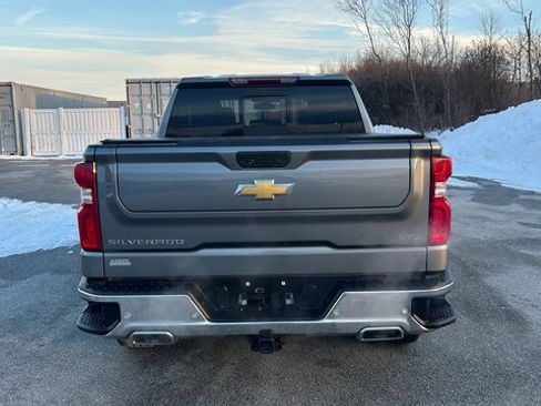 Used 2022 Chevrolet Silverado 1500 LTZ image 4
