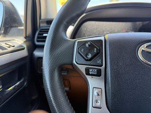 Used 2021 Toyota 4Runner SR5 Premium w/ Moonroof Package AWD/4WD image 19