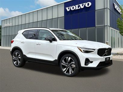New 2026 Volvo XC40 B5 Ultra w/ Protection Package Premier