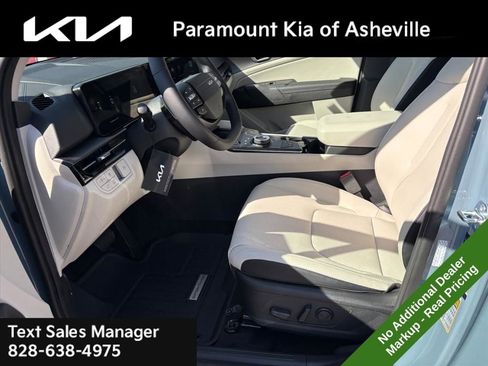 New 2026 Kia Sportage EX image 17