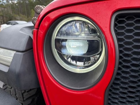 Used 2018 Jeep Wrangler Unlimited Rubicon image 24