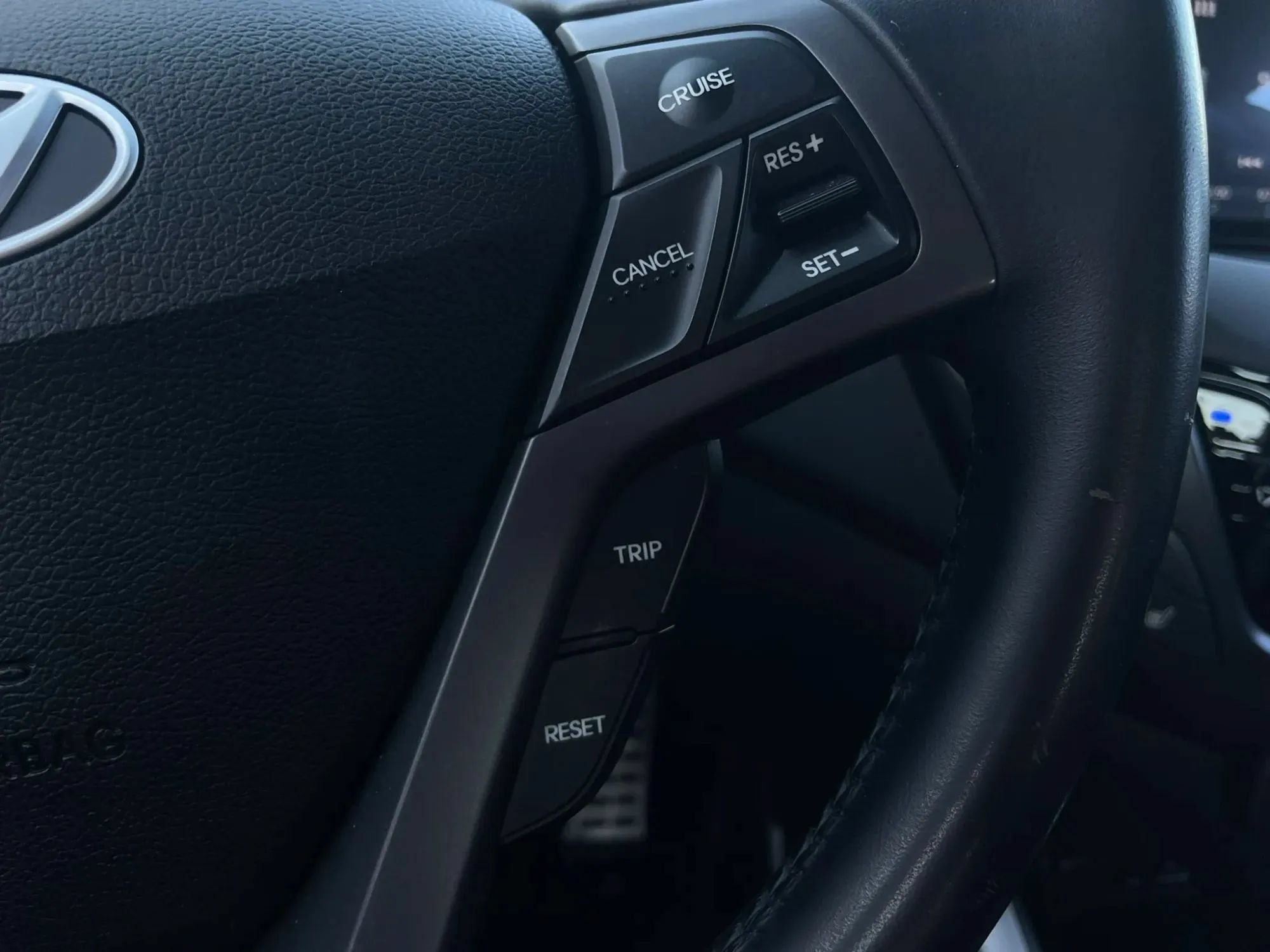 Used 2015 Hyundai Veloster Turbo FWD image 35
