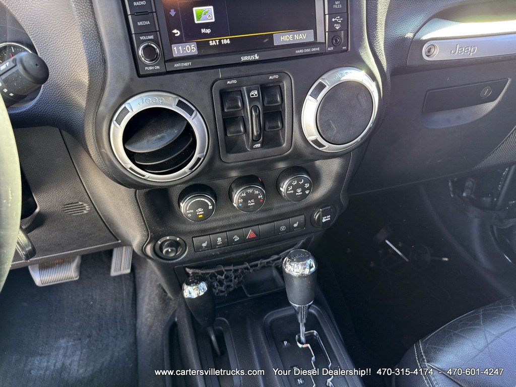 Used 2014 Jeep Wrangler Unlimited Sahara w/ Connectivity Group AWD/4WD image 23