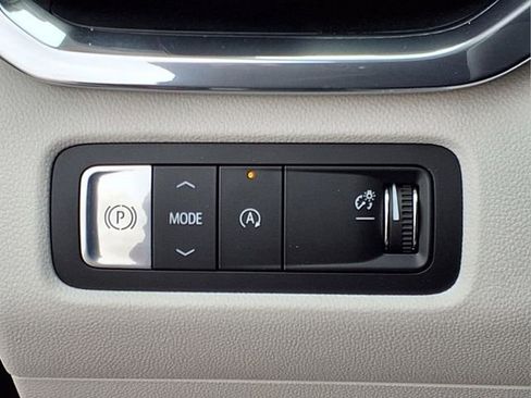 New 2026 GMC Acadia Denali w/ Super Cruise Package image 18