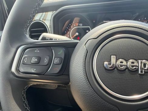 New 2026 Jeep Gladiator Sport AWD/4WD image 23