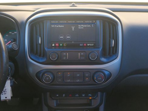 Used 2022 Chevrolet Colorado LT w/ Safety Package image 19