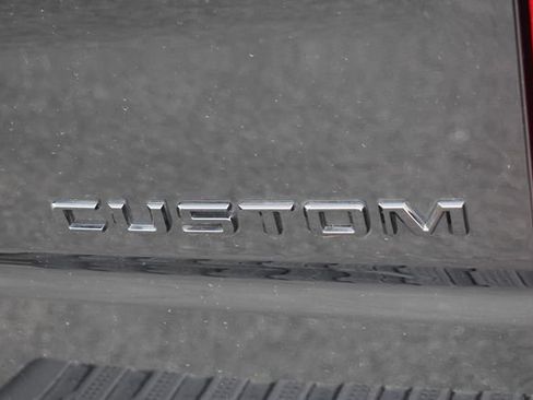 Used 2021 Chevrolet Silverado 1500 Custom w/ LPO, Dark Essentials Package AWD/4WD image 17