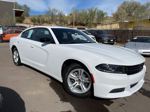 Used 2023 Dodge Charger SXT RWD image 1