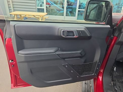 New 2026 Ford Bronco Outer Banks w/ Sasquatch Package AWD/4WD image 12