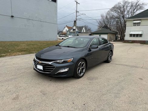 Used 2021 Chevrolet Malibu LT image 3