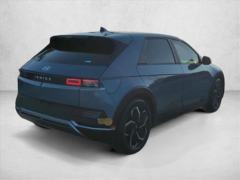 Used 2022 Hyundai Ioniq 5 SE RWD image 5