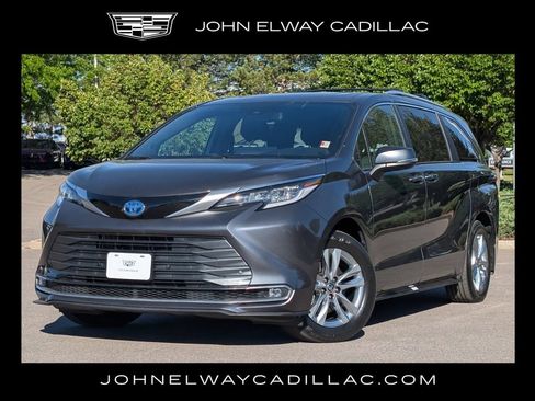 Used 2025 Toyota Sienna Limited AWD/4WD image 1