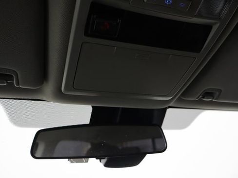 Used 2020 Toyota Tacoma SR5 RWD image 16