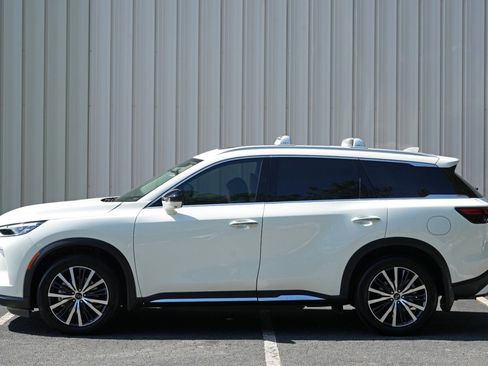 Used 2025 INFINITI QX60 Sensory w/ Vision Package AWD/4WD image 50