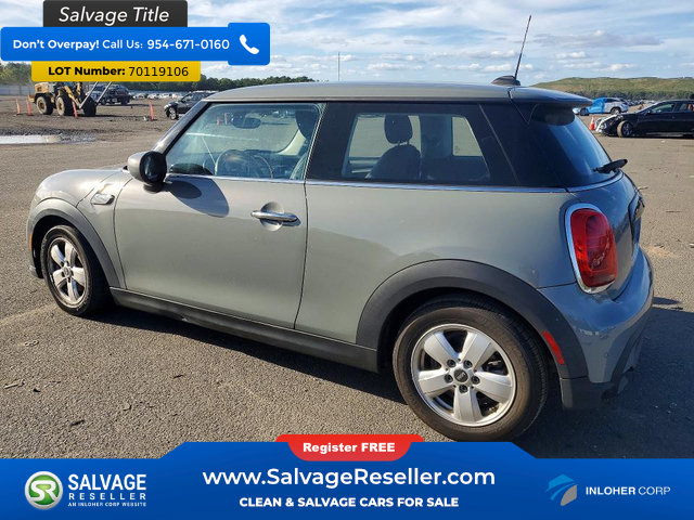Used 2022 MINI Cooper 2-Door Hardtop FWD image 3