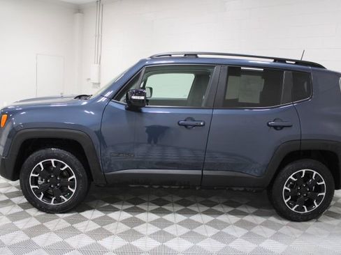 Used 2023 Jeep Renegade Latitude image 7
