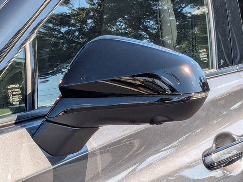 Used 2023 Lexus RZ 450e Premium image 19