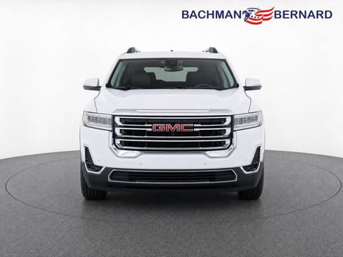Used 2023 GMC Acadia SLE w/ Driver Convenience Package FWD image 2